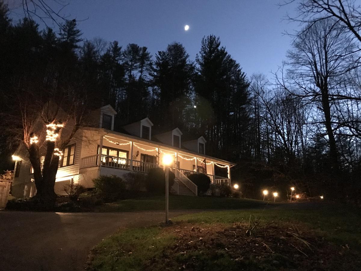 Valle Crucis Farm Buitenkant foto